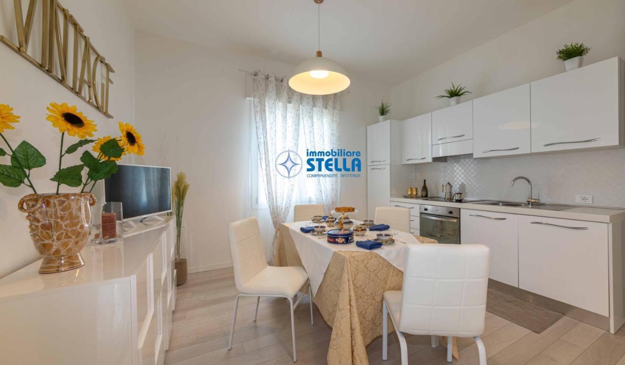 Condominio Sirene Лидо-ди-Езоло Экстерьер фото