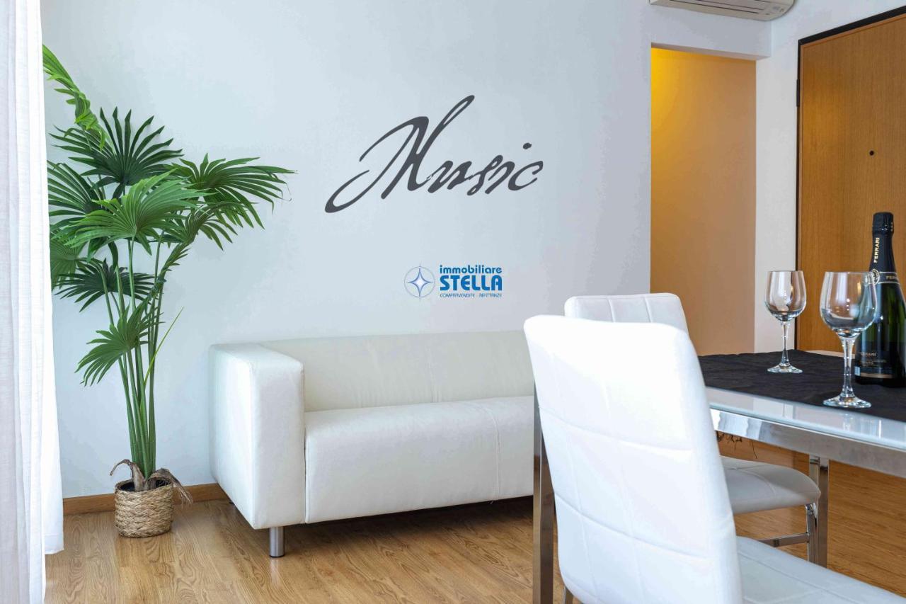 Condominio Sirene Лидо-ди-Езоло Экстерьер фото